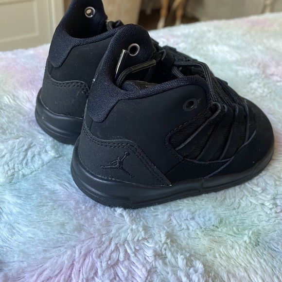 Baby Jordan’s - Picture 2 of 3